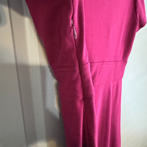 Muse Maroon Dress, size 6 - Picture 2 of 6